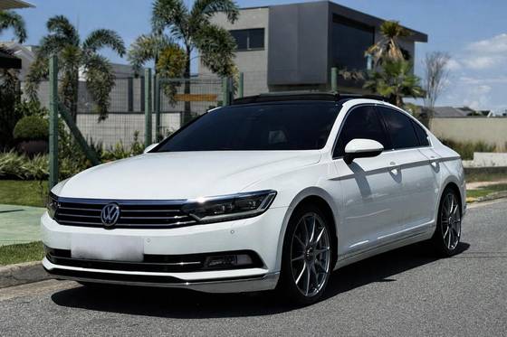 VOLKSWAGEN PASSAT 2.0 16V TSI BLUEMOTION GASOLINA HIGHLINE 4P DSG VOLKSWAGEN PASSAT 2.0 16V TSI BLUEMOTION GASOLINA HIGHLINE 4P DSG